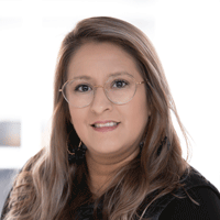 Guadalupe De Leon, responsable du centre d'appels, travaille avec l'équipe du service client de TVC Pro-Driver pour s'assurer que les flottes et les camionneurs sont satisfaits du service.